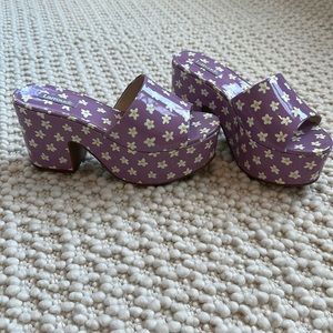 Larroude Miso Platform Sandal in Purple Size 8.5